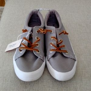 Tommy Bahama sneakers